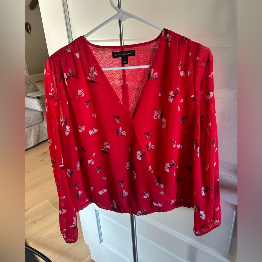 Banana Republic Top size small